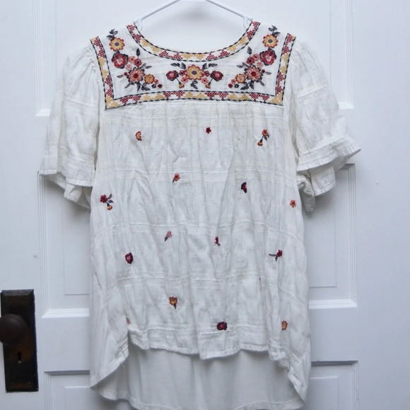 Knox Rose Tops - Knox Rose Embroidered Floral Top, Size Medium